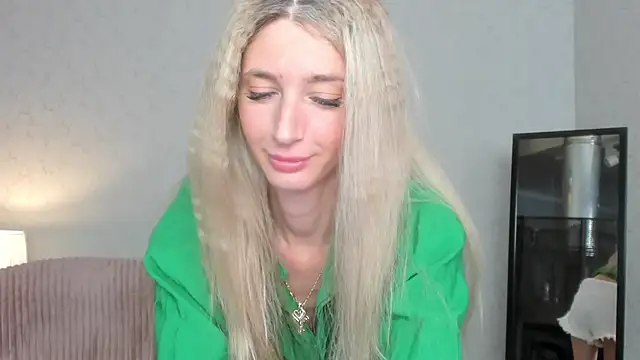 skinnyladyy online show from 26, 2, 2025