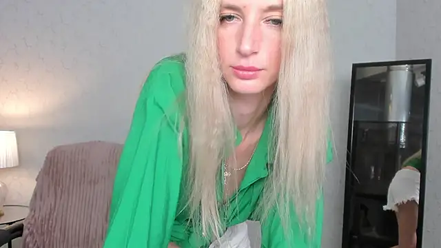 skinnyladyy online show from 26, 2, 2025