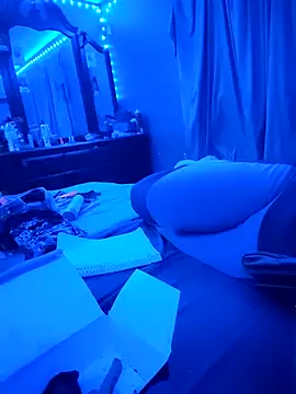 Snapshot of SaviiiRed90Love chatting on 8, 3, 2025 SaviiiRed90Love online show from 8, 3, 2025