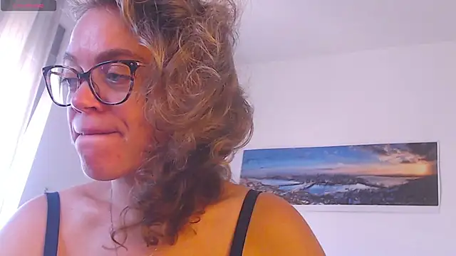 Ju-Hot online show from 15, 9, 2025