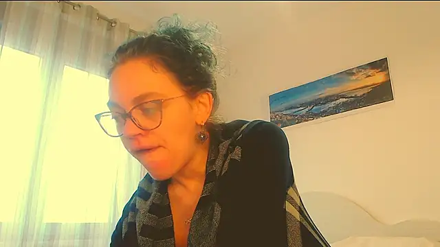 Ju-Hot online show from 7, 1, 2026