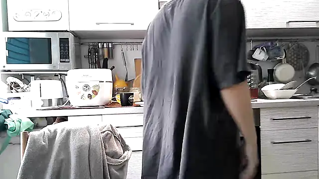 Misssweet s online show from 6, 3, 2025