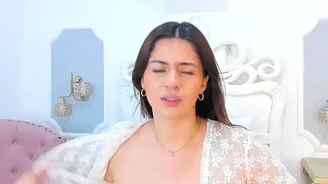 victoria coopers online show from 9, 3, 2025