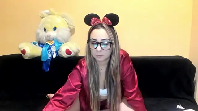 LadyLyanna online show from 2, 11, 2025