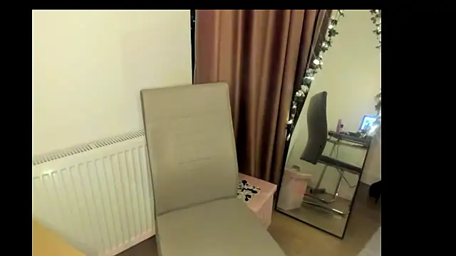 LadyLyanna online show from 7, 3, 2025