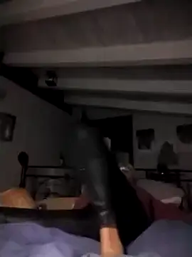 Snapshot of divinaerotica chatting on 3, 11, 2025 divinaerotica online show from 3, 11, 2025