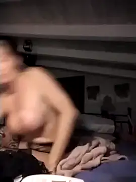 Snapshot of divinaerotica chatting on 5, 11, 2025 divinaerotica online show from 5, 11, 2025