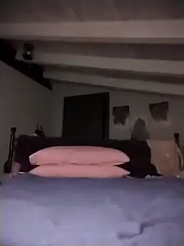 Snapshot of divinaerotica chatting on 20, 11, 2025 divinaerotica online show from 20, 11, 2025