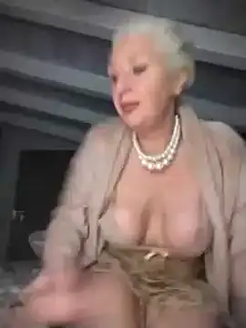 Snapshot of divinaerotica chatting on 20, 3, 2025 divinaerotica online show from 20, 3, 2025