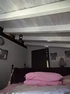 divinaerotica online show from 17, 2, 2026