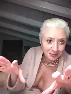 Snapshot of divinaerotica chatting on 17, 3, 2025 divinaerotica online show from 17, 3, 2025