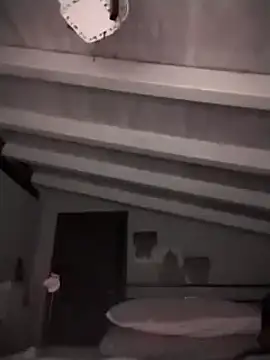 Snapshot of divinaerotica chatting on 26, 2, 2025 divinaerotica online show from 26, 2, 2025