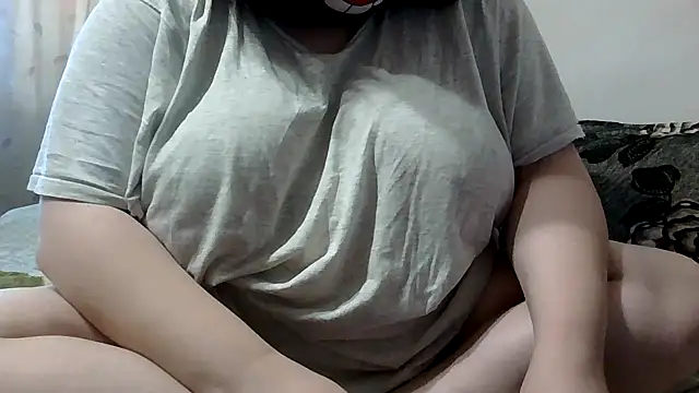 Snapshot of ChubbyCharm chatting on 8, 3, 2025 ChubbyCharm online show from 8, 3, 2025