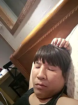 Tyyyggjju online show from 24, 11, 2025