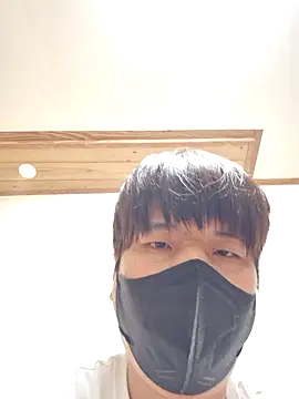 Tyyyggjju online show from 9, 11, 2025