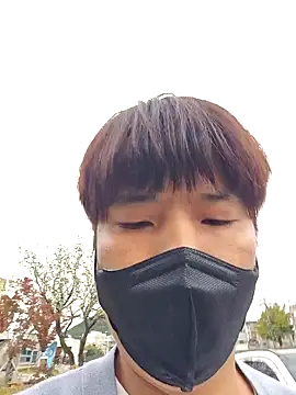 Tyyyggjju online show from 30, 10, 2025