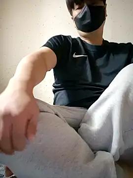 Tyyyggjju online show from 22, 10, 2025