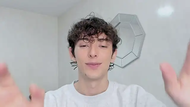 miketwink online show from 11, 2, 2026