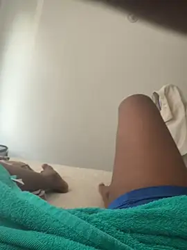 Snapshot of jhonnes_ chatting on 7, 10, 2025 jhonnes online show from 7, 10, 2025