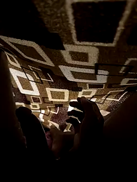 Snapshot of jhonnes_ chatting on 15, 12, 2025 jhonnes online show from 15, 12, 2025