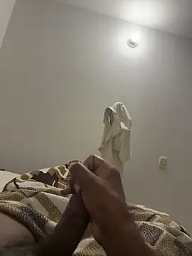 Snapshot of jhonnes_ chatting on 6, 10, 2025 jhonnes online show from 6, 10, 2025