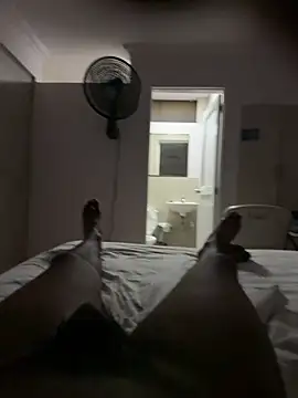 Snapshot of jhonnes_ chatting on 8, 4, 2026 jhonnes online show from 8, 4, 2026