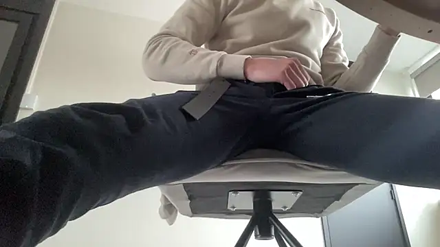 bullyboyy online show from 8, 1, 2026