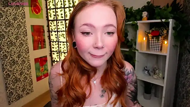 Snapshot of Maya_Light chatting on 6, 3, 2025 Maya Light online show from 6, 3, 2025