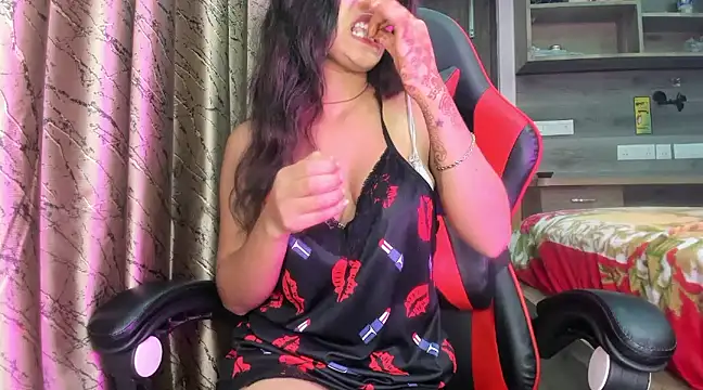 Snapshot of Daring_trisha chatting on 31, 1, 2025 Daring trisha online show from 31, 1, 2025