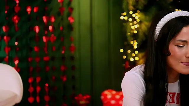 Flirtyy eve online show from 11, 2, 2026