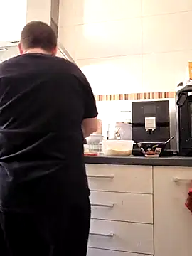 Usame como quieras online show from 18, 4, 2026