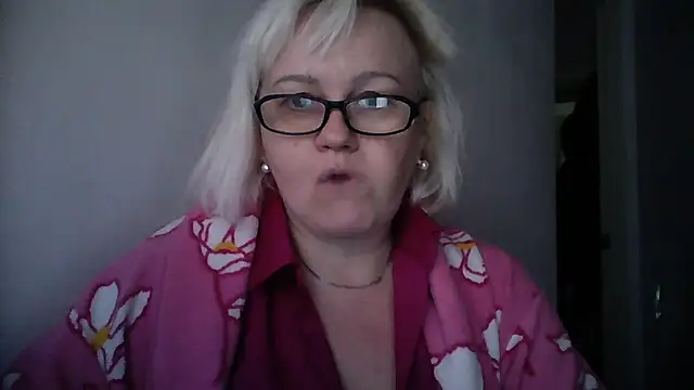 Snapshot of Mayya4321 chatting on 24, 11, 2025 Mayya4321 online show from 24, 11, 2025