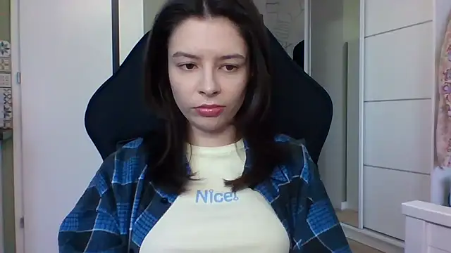 LariceSexy online show from 15, 12, 2025