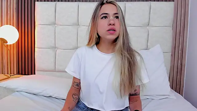 Ariana greenblat online show from 7, 4, 2026