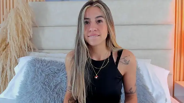 Ariana greenblat online show from 25, 3, 2026