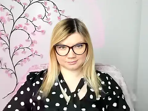 Lola moree online show from 21, 12, 2025