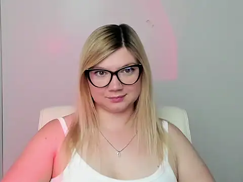 Lola moree online show from 14, 9, 2025