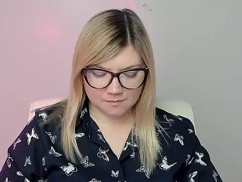 Lola moree online show from 12, 10, 2025