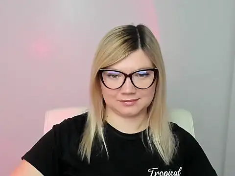 Lola moree online show from 23, 9, 2025