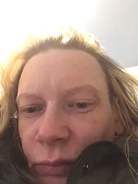 Snapshot of blondey206 chatting on 8, 2, 2025 blondey206 online show from 8, 2, 2025