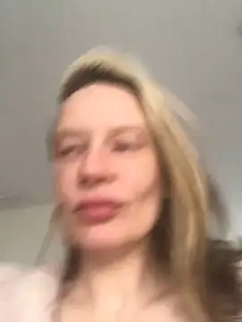 Snapshot of blondey206 chatting on 10, 3, 2025 blondey206 online show from 10, 3, 2025