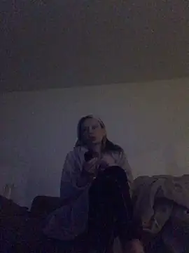 Snapshot of blondey206 chatting on 11, 3, 2025 blondey206 online show from 11, 3, 2025