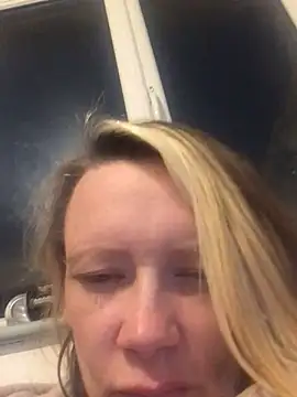 Snapshot of blondey206 chatting on 18, 3, 2025 blondey206 online show from 18, 3, 2025