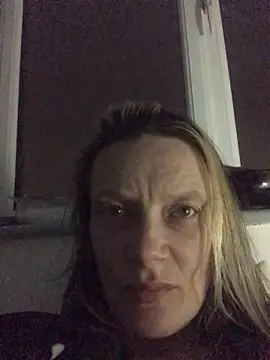 Snapshot of blondey206 chatting on 27, 3, 2026 blondey206 online show from 27, 3, 2026