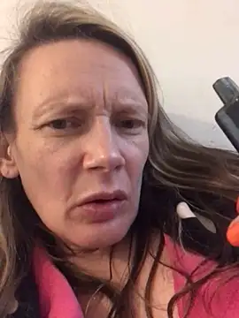 Snapshot of blondey206 chatting on 5, 3, 2026 blondey206 online show from 5, 3, 2026