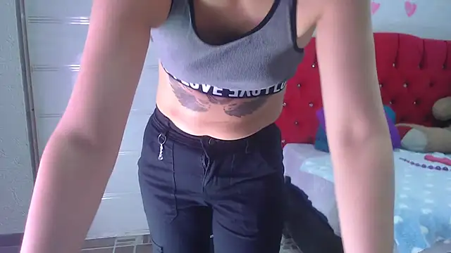 Ariasmithog online show from 6, 11, 2025