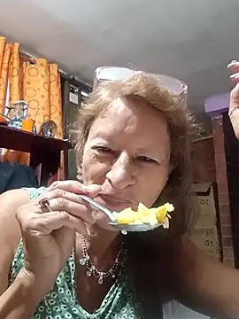 MaryLunna online show from 19, 2, 2025