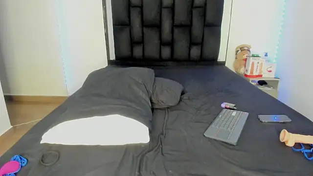 victoriacolin online show from 13, 11, 2025