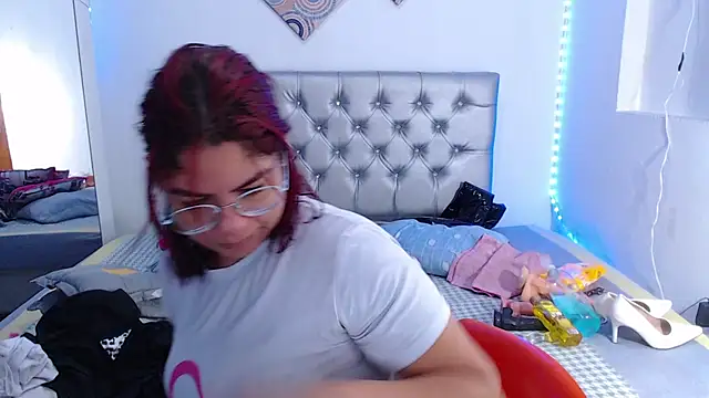 hornny cougar online show from 12, 3, 2025