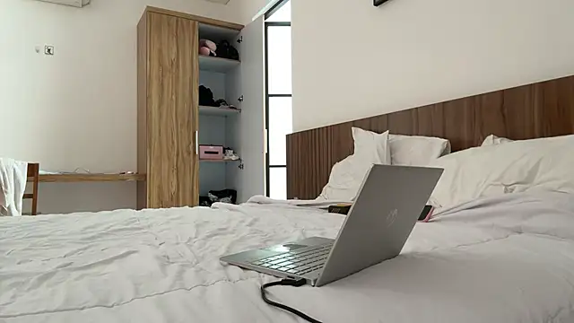 valure lera online show from 2, 10, 2025